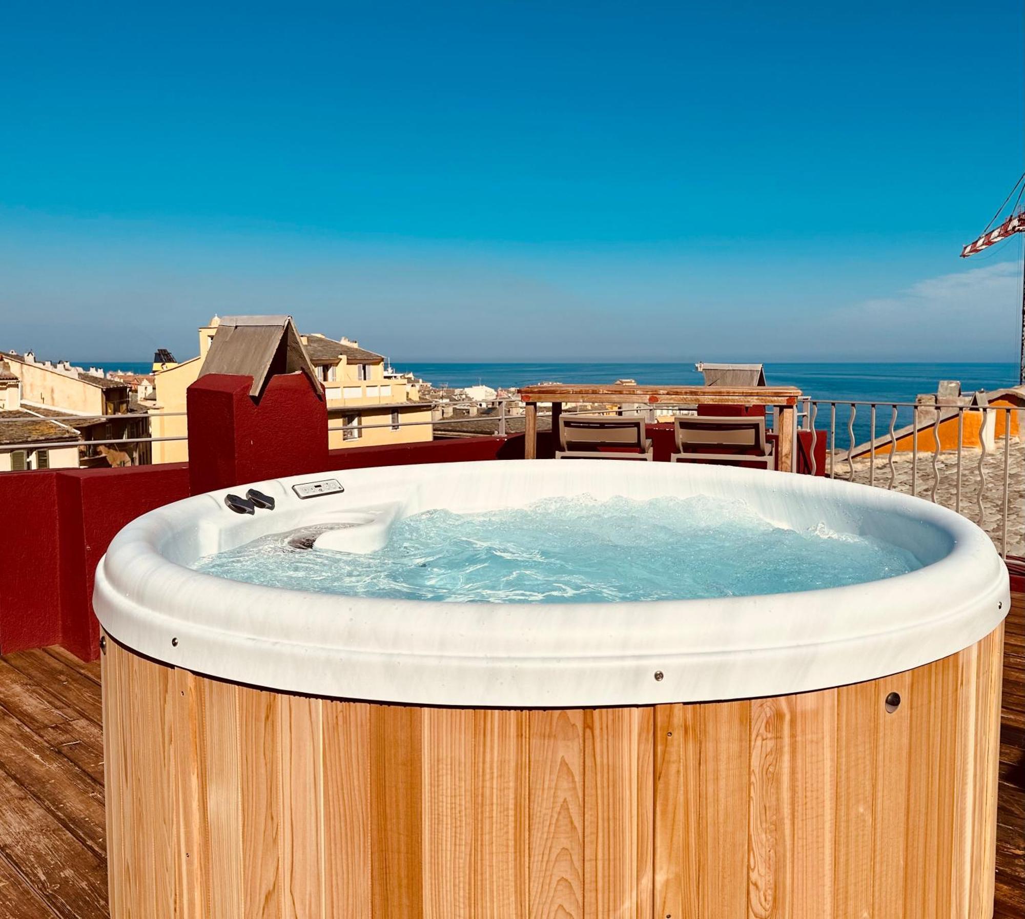 Pepites Bastiaises Vatta Roof Jacuzzi Vue Vieux Port Bastia (Corsica)